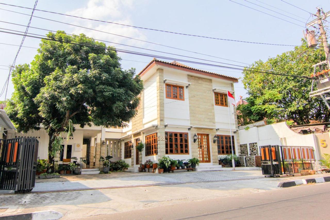 S5 Guest House يوغياكارتا المظهر الخارجي الصورة
